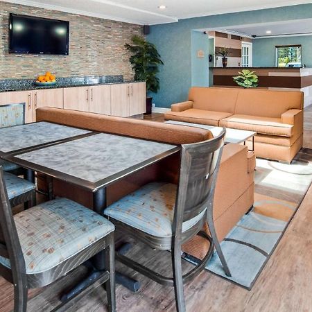 Best Western Leisure Inn Lakewood Εξωτερικό φωτογραφία