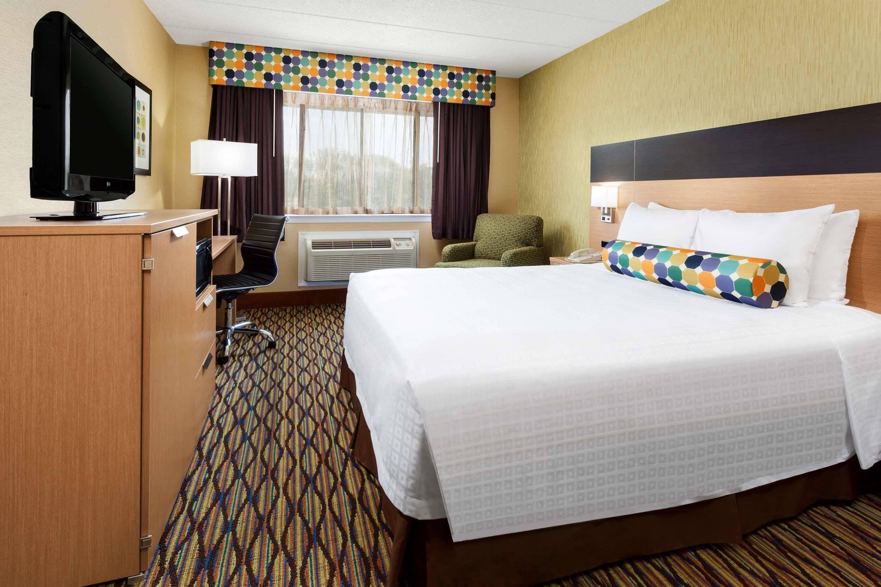 Best Western Leisure Inn Lakewood Εξωτερικό φωτογραφία